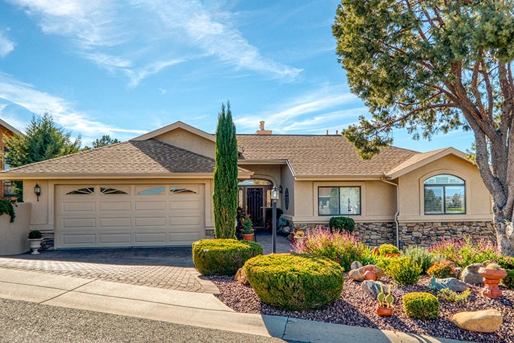 exterior-painting-thumb exterior-painting-thumb